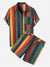 2-delige casual outfit voor heren - levendige gestreepte zomerset met lichte korte mouwen en shorts
