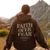 Heren hoodie 'geloof boven angst' - inspirerende motivatie met psalm 118:6
